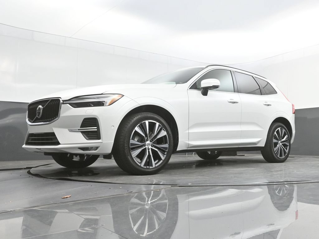Certified 2022 Volvo XC60 B5 Momentum w/ Advanced Package FWD image 30