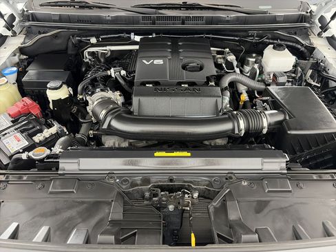 Certified 2023 Nissan Frontier PRO-4X w/ Tow Package AWD/4WD image 11