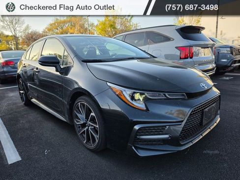 Used 2022 Toyota Corolla SE image 3