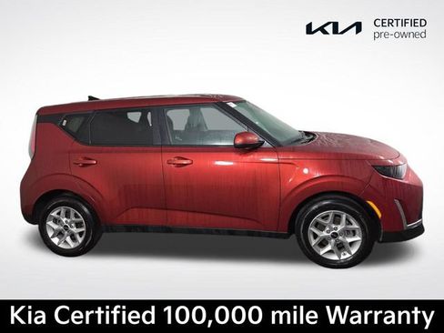 Certified 2025 Kia Soul LX w/ LX Technology Package FWD image 5