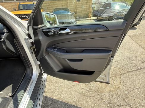 Used 2018 Mercedes-Benz GLS 450 4MATIC image 28