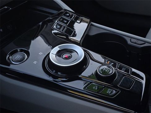 Used 2023 Kia Sportage EX image 22