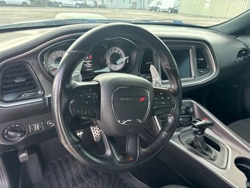 Used 2019 Dodge Challenger R/T Scat Pack w/ Shaker Package RWD image 12