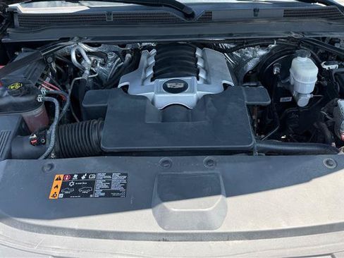 Used 2017 Cadillac Escalade Platinum AWD/4WD image 52