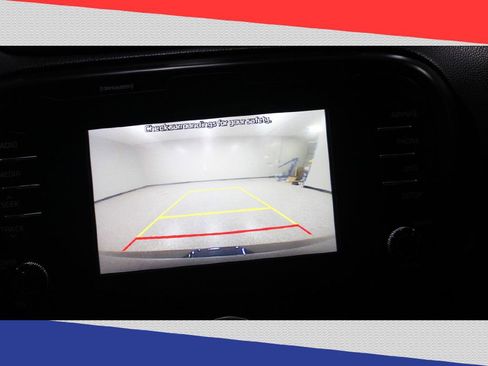 Used 2019 Kia Soul + image 10