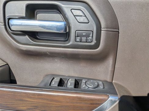 Used 2019 GMC Sierra 1500 SLT image 11