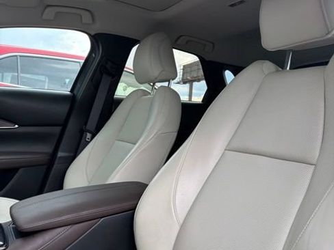 Used 2021 MAZDA CX-30 AWD 2.5 S w/ Premium Package image 8