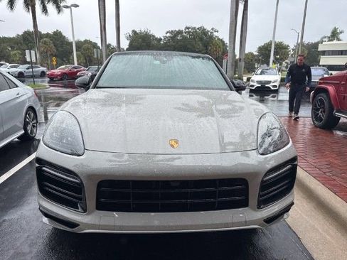 Certified 2023 Porsche Cayenne GTS image 3