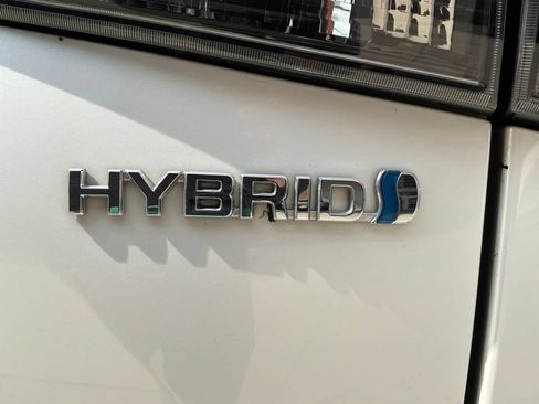 Used 2023 Toyota Highlander Limited AWD/4WD image 11