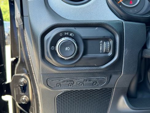 New 2026 Jeep Wrangler Unlimited Sport AWD/4WD image 31