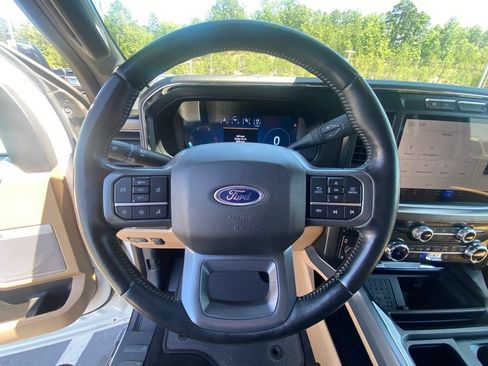 Used 2024 Ford F250 Lariat w/ Black Appearance Package AWD/4WD image 13
