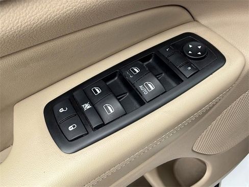 Used 2015 Jeep Grand Cherokee Limited image 35