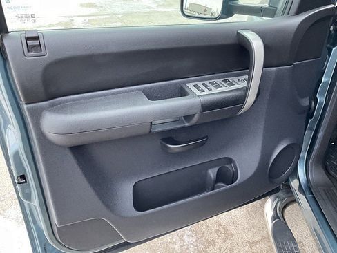 Used 2009 Chevrolet Silverado 2500 LT w/ Exterior Plus Package image 15