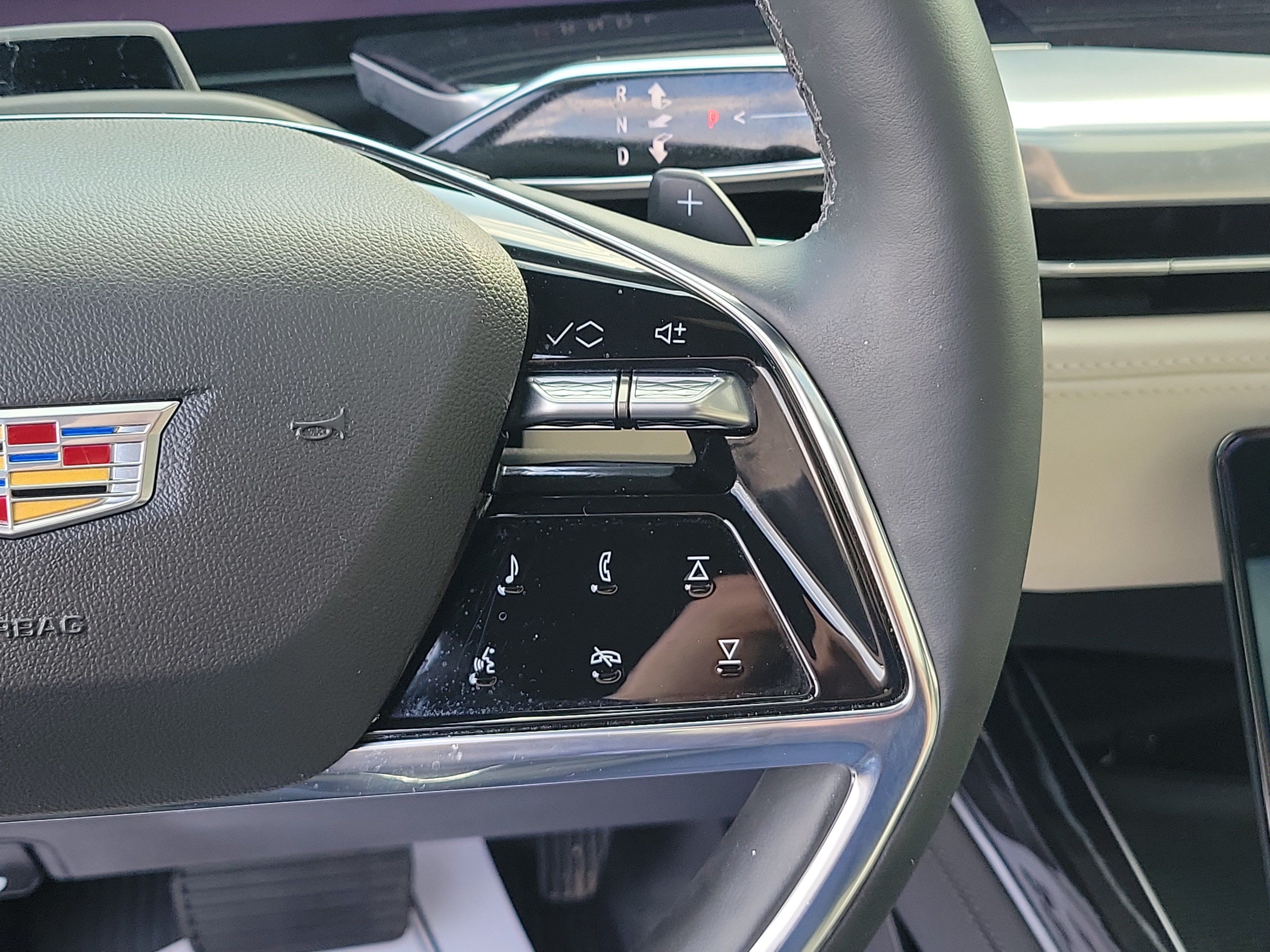 Used 2025 Cadillac Escalade Sport w/ Touring Package AWD/4WD image 23