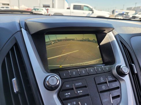Used 2016 Chevrolet Equinox LT FWD image 16