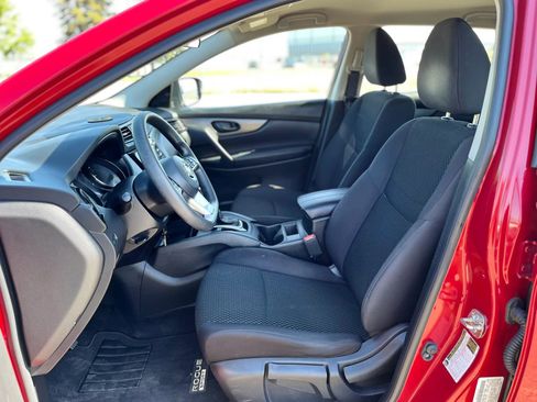 Used 2018 Nissan Rogue Sport S w/ S Appearance Package FWD image 10