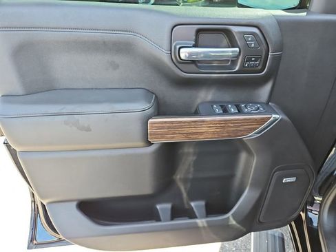 Used 2021 Chevrolet Silverado 1500 High Country w/ Technology Package image 19