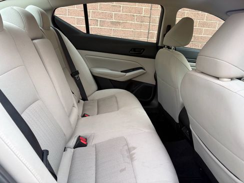 Used 2025 Nissan Altima 2.5 SV FWD image 21