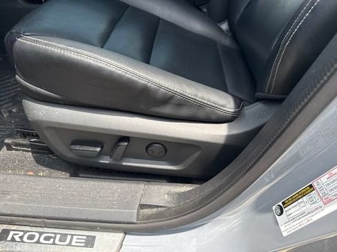 Used 2023 Nissan Rogue SL w/ SL Premium Package FWD image 25