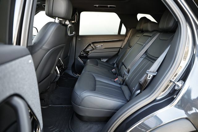 New 2026 Land Rover Range Rover Sport SE AWD/4WD image 35