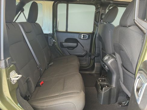 Used 2022 Jeep Wrangler Unlimited Sport AWD/4WD image 15