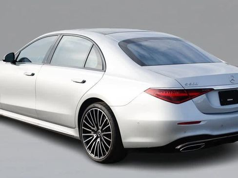 Certified 2023 Mercedes-Benz S 500 4MATIC image 7