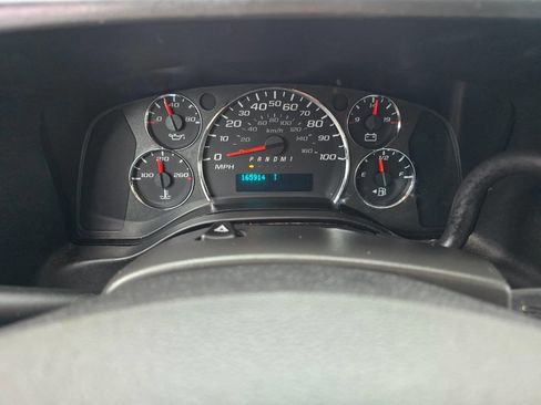 Used 2015 Chevrolet Express 2500 RWD image 13