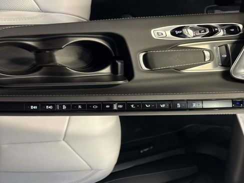 Used 2025 Chevrolet Corvette E-Ray image 26