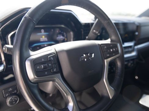 Used 2024 Chevrolet Silverado 1500 RST AWD/4WD image 29