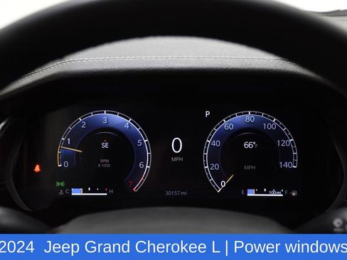 Used 2024 Jeep Grand Cherokee L Limited w/ Luxury Tech Group II image 12