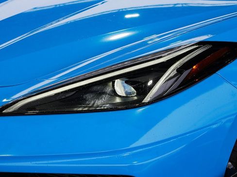 Used 2022 Chevrolet Corvette Stingray Coupe w/ 1LT image 13