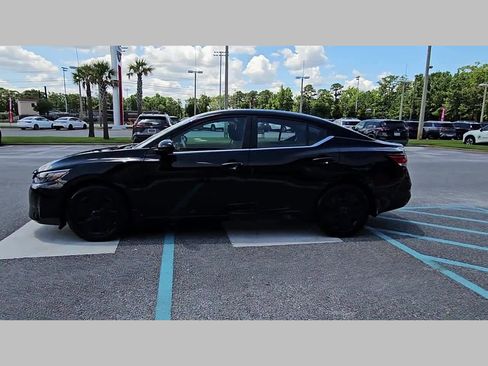 Used 2025 Nissan Sentra S image 21