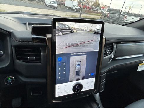 New 2023 Ford F150 Lightning Lariat image 56