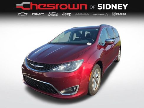 Used 2017 Chrysler Pacifica Limited w/ UConnect Theater Package FWD image 1