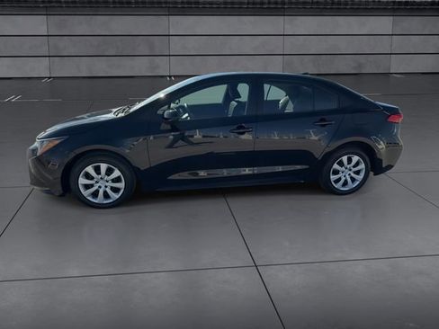 Used 2023 Toyota Corolla LE image 5