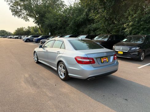 Used 2013 Mercedes-Benz E 350 4MATIC Sedan image 3