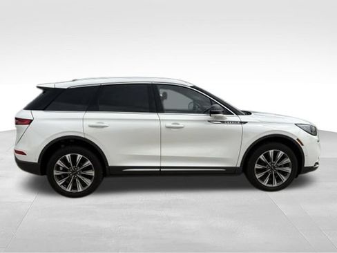 Used 2022 Lincoln Corsair Reserve w/ Equipment Group 201A AWD/4WD image 21