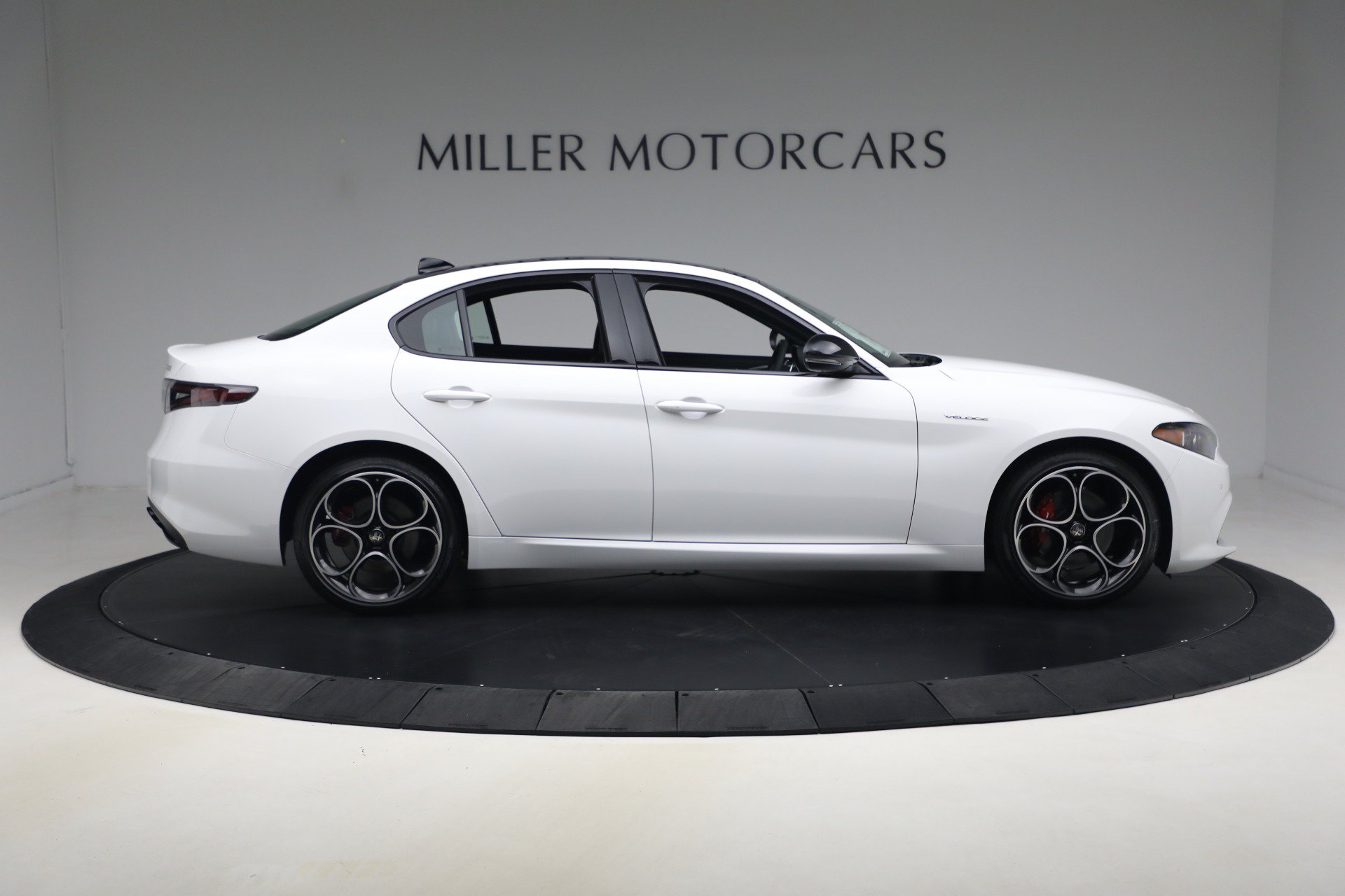 New 2026 Alfa Romeo Giulia AWD image 10