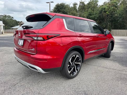 New 2025 Mitsubishi Outlander SE image 8