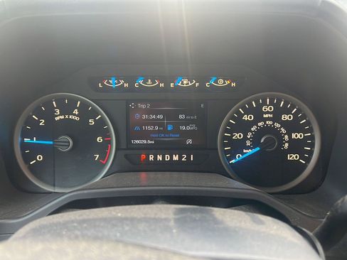 Used 2016 Ford F150 XLT w/ Equipment Group 302A Luxury AWD/4WD image 18