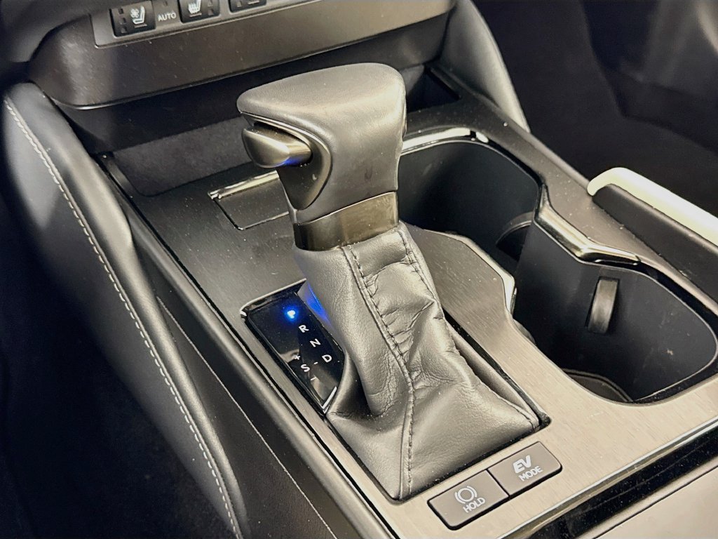 Certified 2025 Lexus ES 300h w/ Premium Package FWD image 17