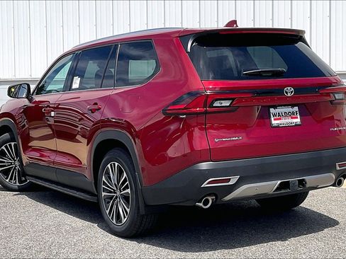 New 2026 Toyota Grand Highlander AWD Hybrid image 3