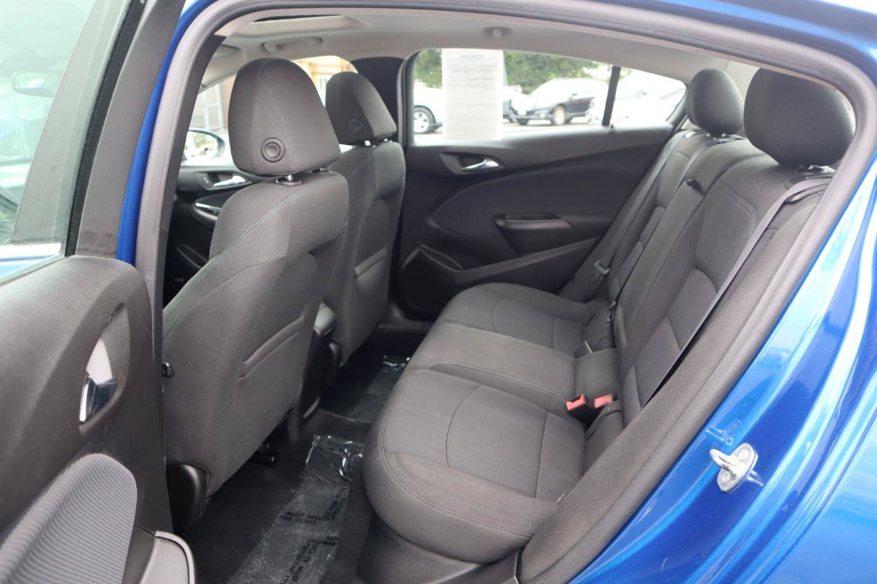 Used 2016 Chevrolet Cruze LT w/ Sun And Sound Package FWD image 14