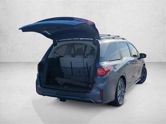 New 2026 Honda Odyssey Touring video 2