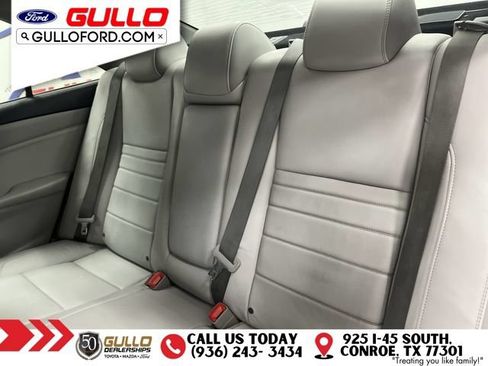Used 2017 Toyota Camry XLE w/ Moonroof Package FWD image 14