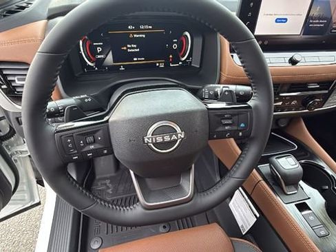 New 2026 Nissan Rogue Platinum w/ Platinum Premium Package image 16