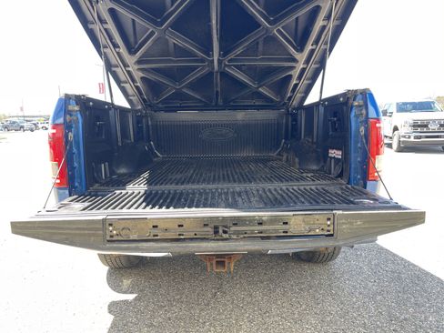 Used 2017 Ford F150 XLT w/ Equipment Group 302A Luxury AWD/4WD image 5