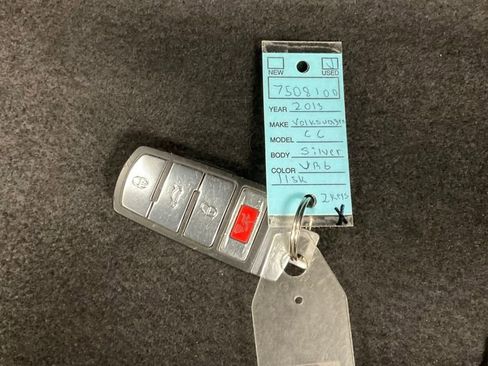 Used 2013 Volkswagen CC Executive image 25