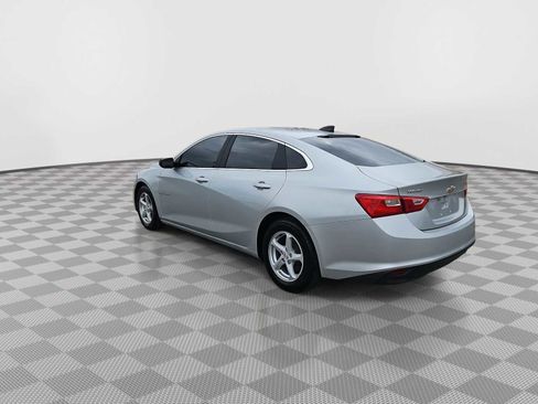 Used 2017 Chevrolet Malibu LS FWD image 6