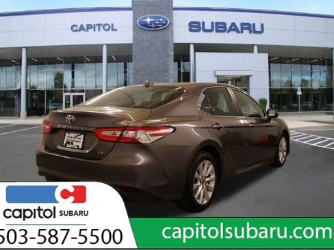 Used 2020 Toyota Camry LE FWD image 3